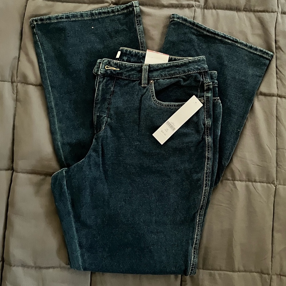 Boot cut jeggings